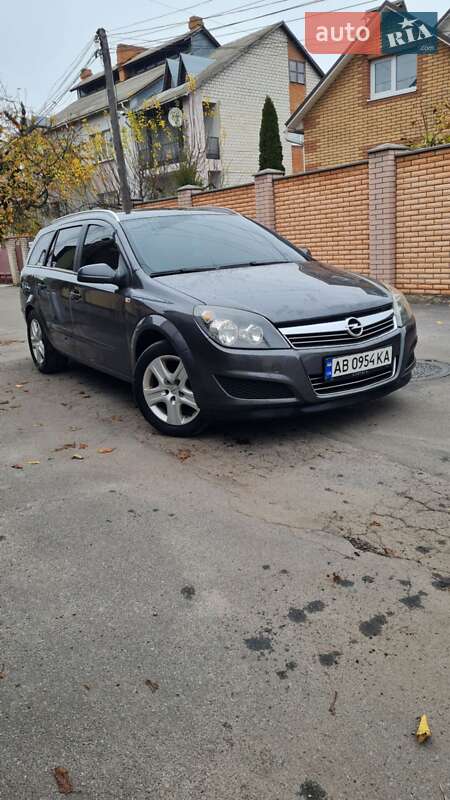 Універсал Opel Astra 2008 в Вінниці