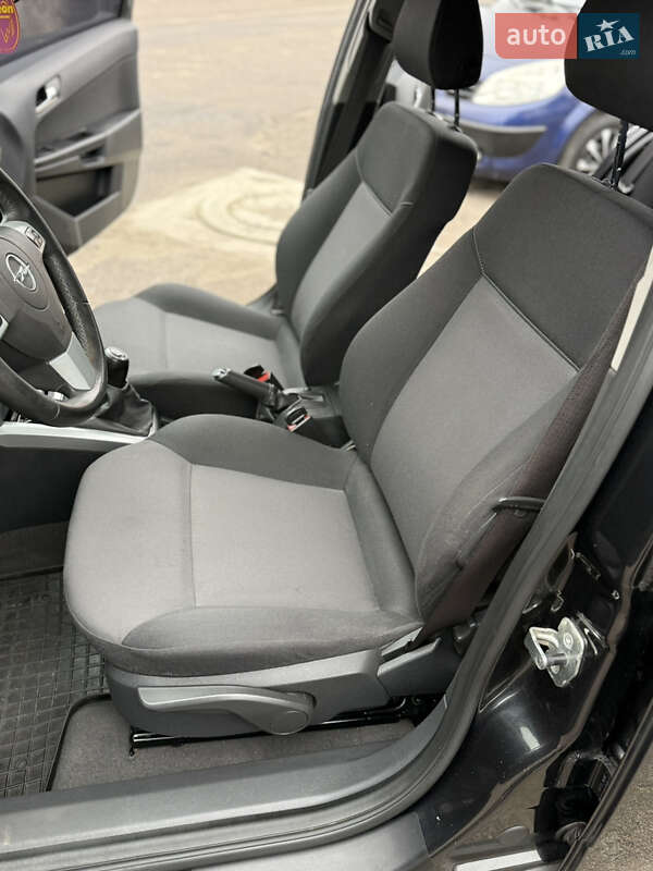 Хетчбек Opel Astra 2012 в Білій Церкві