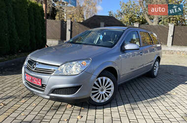 Універсал Opel Astra 2009 в Луцьку