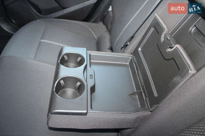 Універсал Opel Astra 2015 в Трускавці