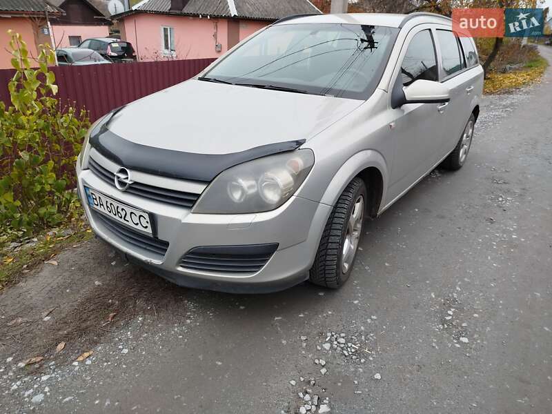 Универсал Opel Astra 2006 в Гайвороне