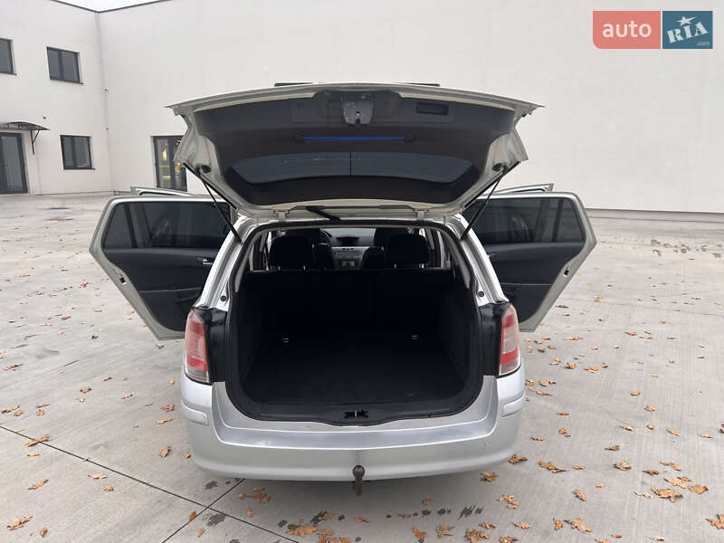 Універсал Opel Astra 2010 в Луцьку фото 7 Універсал Opel Astra 2010 в Луцьку