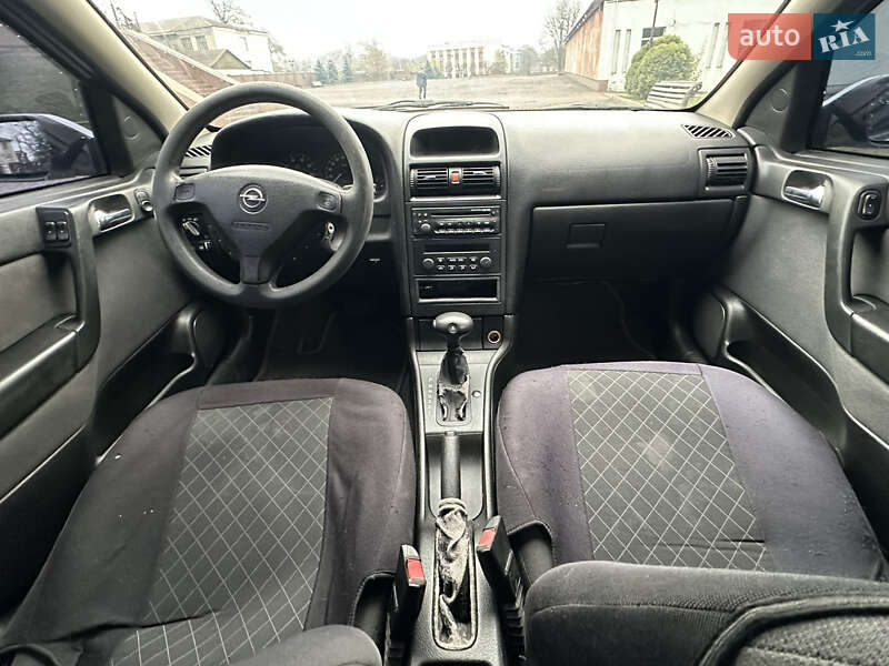 Хэтчбек Opel Astra 2004 в Днепре