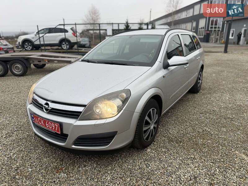 Универсал Opel Astra 2006 в Калуше