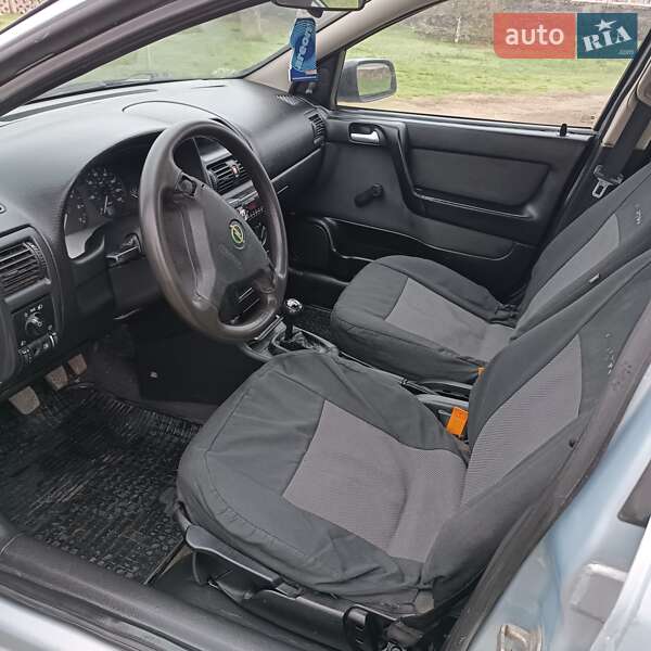 Седан Opel Astra 2004 в Вознесенске фото 9 Седан Opel Astra 2004 в Вознесенске
