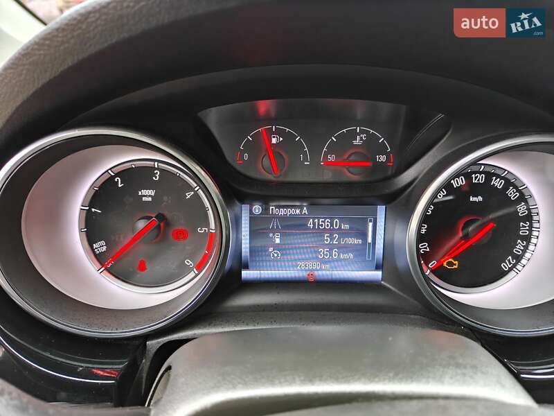 Універсал Opel Astra 2016 в Львові