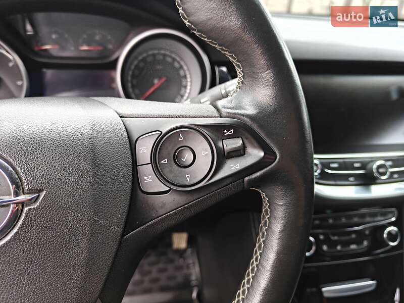 Універсал Opel Astra 2016 в Львові