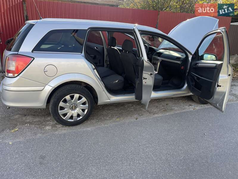 Універсал Opel Astra 2008 в Вінниці