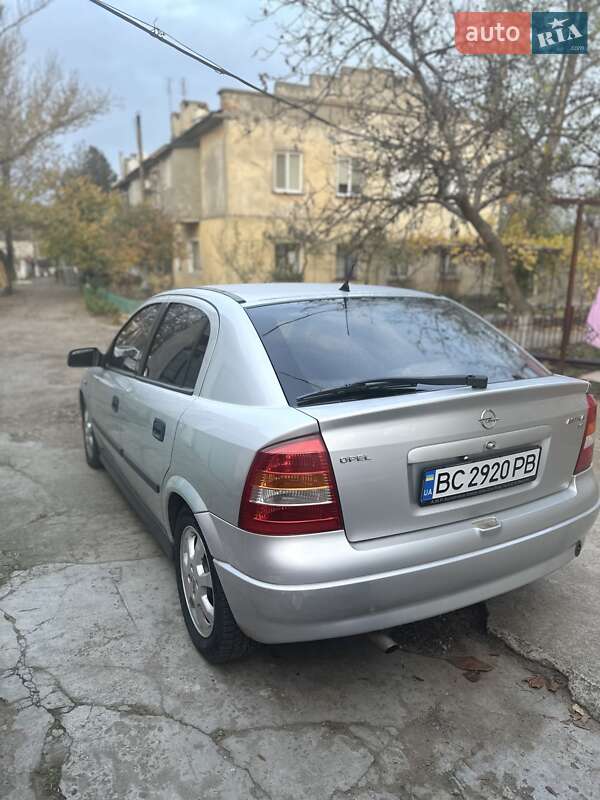 Хетчбек Opel Astra 2001 в Білгороді-Дністровському