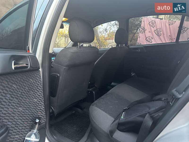 Хетчбек Opel Astra 2001 в Білгороді-Дністровському