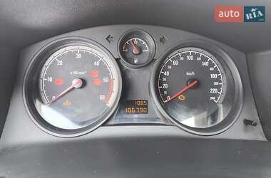 Універсал Opel Astra 2012 в Луцьку