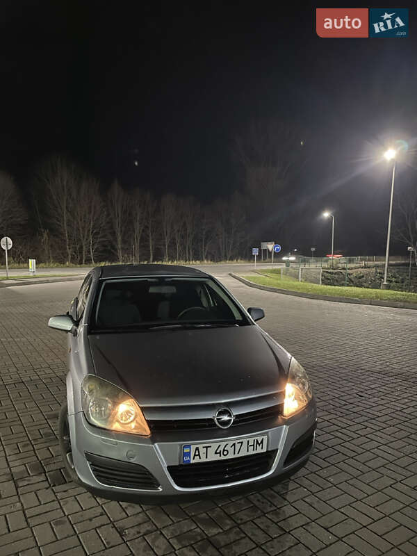 Хетчбек Opel Astra 2005 в Калуші