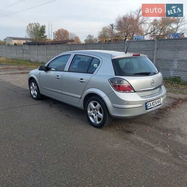 Хетчбек Opel Astra 2008 в Черкасах фото 10 Хетчбек Opel Astra 2008 в Черкасах