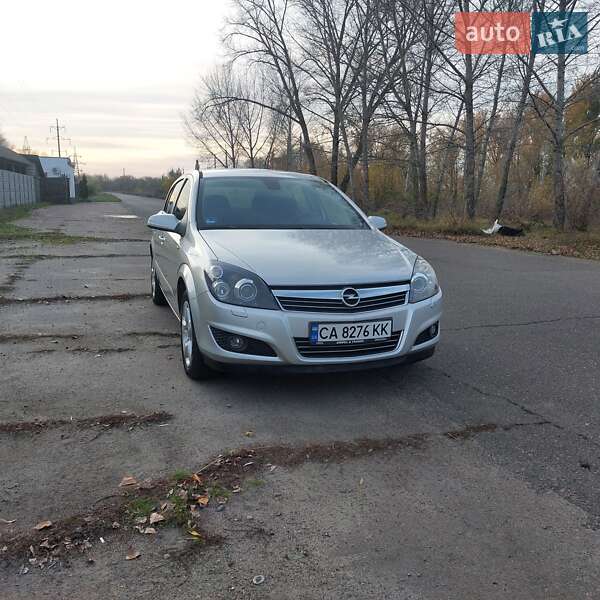 Хетчбек Opel Astra 2008 в Черкасах фото 15 Хетчбек Opel Astra 2008 в Черкасах