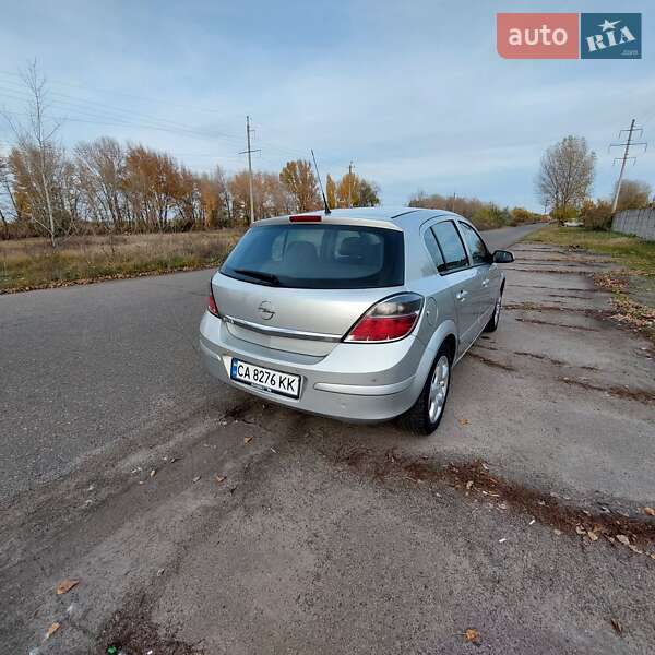 Хетчбек Opel Astra 2008 в Черкасах фото 52 Хетчбек Opel Astra 2008 в Черкасах