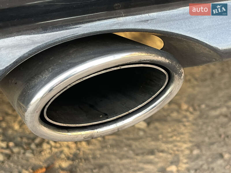 Універсал Opel Astra 2012 в Рівному