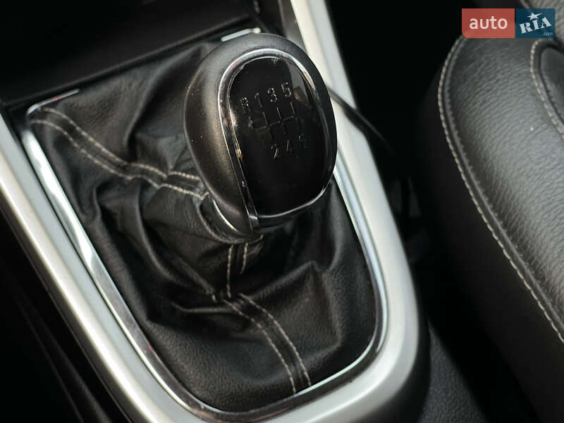 Універсал Opel Astra 2012 в Рівному