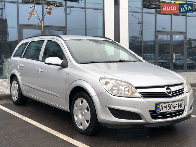 Универсал Opel Astra 2008 в Виннице