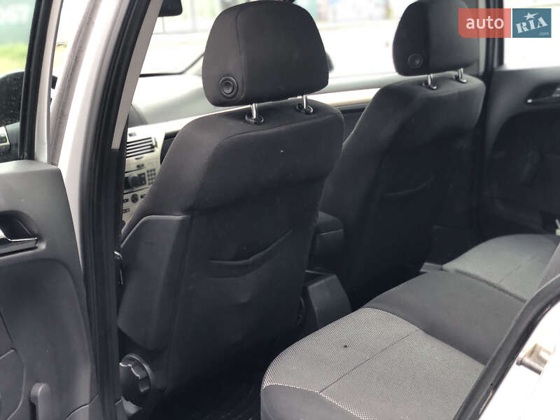 Универсал Opel Astra 2008 в Виннице