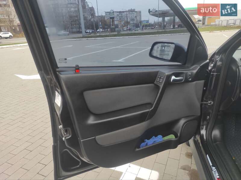 Седан Opel Astra 2007 в Сумах