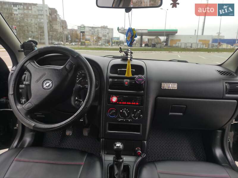 Седан Opel Astra 2007 в Сумах