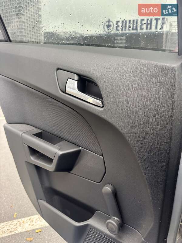 Хетчбек Opel Astra 2007 в Києві фото 14 Хетчбек Opel Astra 2007 в Києві