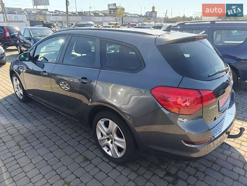Универсал Opel Astra 2011 в Черновцах фото 7 Универсал Opel Astra 2011 в Черновцах