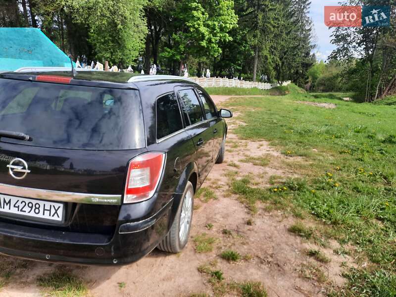 Універсал Opel Astra 2007 в Овручі