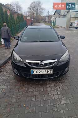Универсал Opel Astra 2011 в Красилове