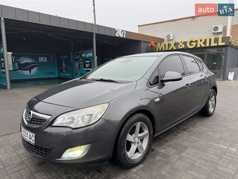 Хетчбек Opel Astra 2011 в Запоріжжі фото Хетчбек Opel Astra 2011 в Запоріжжі