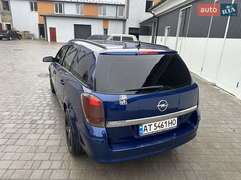 Универсал Opel Astra 2005 в Коломые