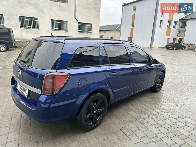 Универсал Opel Astra 2005 в Коломые