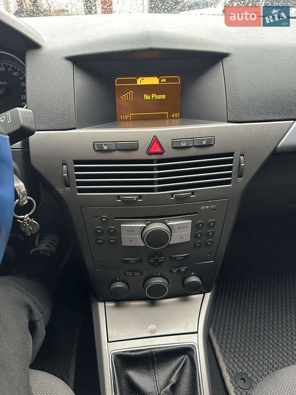 Универсал Opel Astra 2005 в Коломые