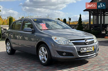 Хэтчбек Opel Astra 2007 в Черновцах