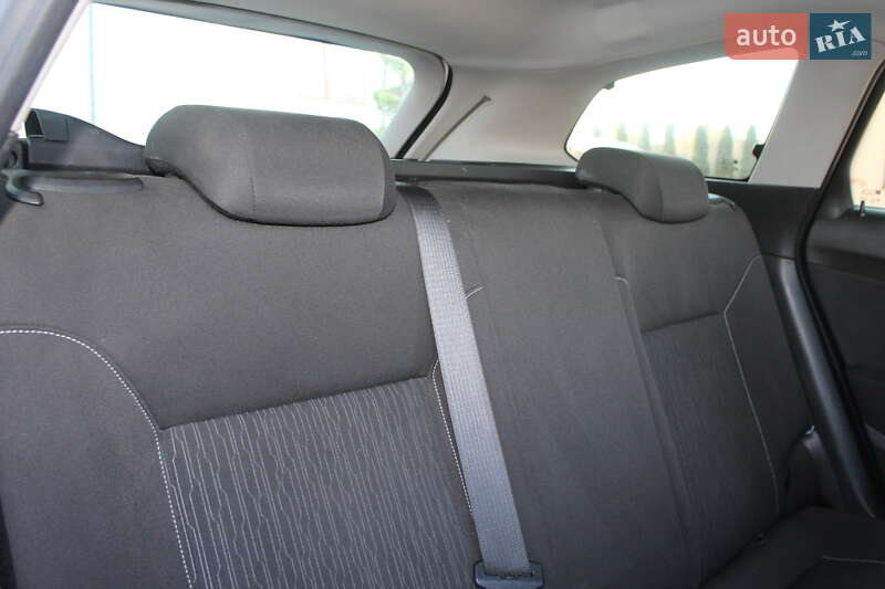 Універсал Opel Astra 2013 в Трускавці