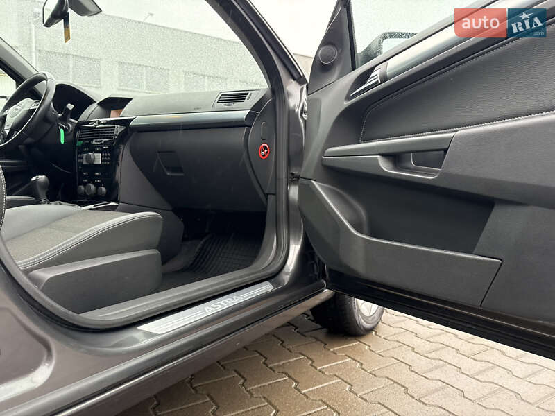 Универсал Opel Astra 2009 в Виннице фото 53 Универсал Opel Astra 2009 в Виннице