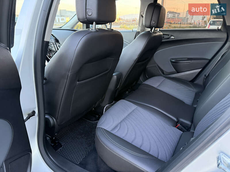 Универсал Opel Astra 2014 в Хусте фото 13 Универсал Opel Astra 2014 в Хусте