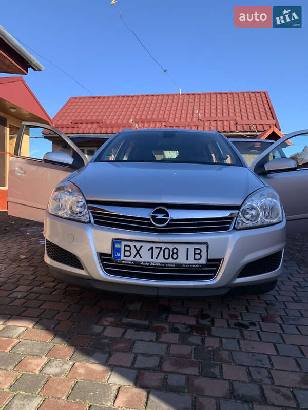 Універсал Opel Astra 2008 в Любарі