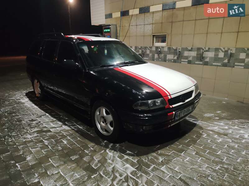 Універсал Opel Astra 1997 в Верховині фото Універсал Opel Astra 1997 в Верховині
