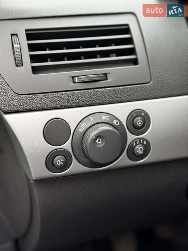 Универсал Opel Astra 2009 в Звягеле фото 26 Универсал Opel Astra 2009 в Звягеле