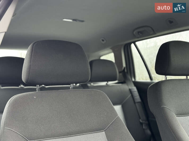 Универсал Opel Astra 2009 в Звягеле фото 38 Универсал Opel Astra 2009 в Звягеле