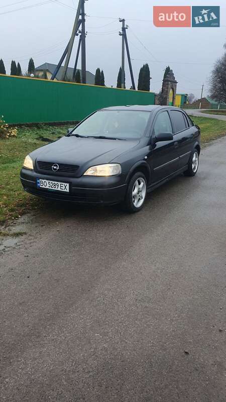 Седан Opel Astra 1998 в Тернополе