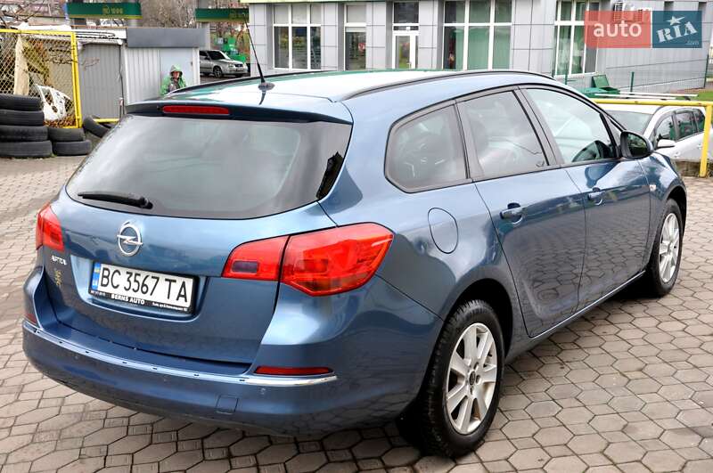 Універсал Opel Astra 2013 в Львові фото 8 Універсал Opel Astra 2013 в Львові