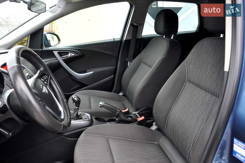 Універсал Opel Astra 2013 в Львові фото 18 Універсал Opel Astra 2013 в Львові