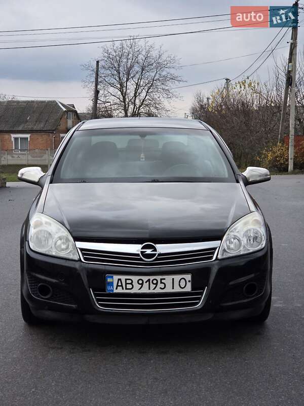 Седан Opel Astra 2008 в Виннице