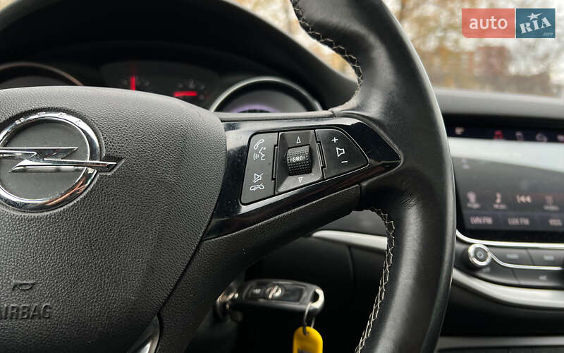 Универсал Opel Astra 2018 в Львове