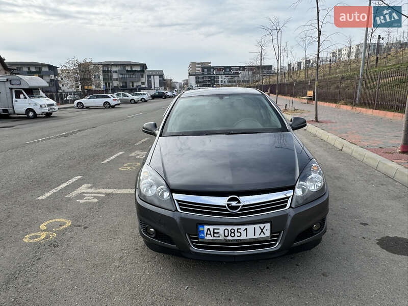 Хэтчбек Opel Astra 2012 в Одессе фото 2 Хэтчбек Opel Astra 2012 в Одессе