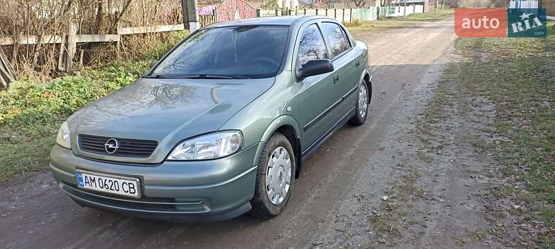 Седан Opel Astra 2008 в Житомирі