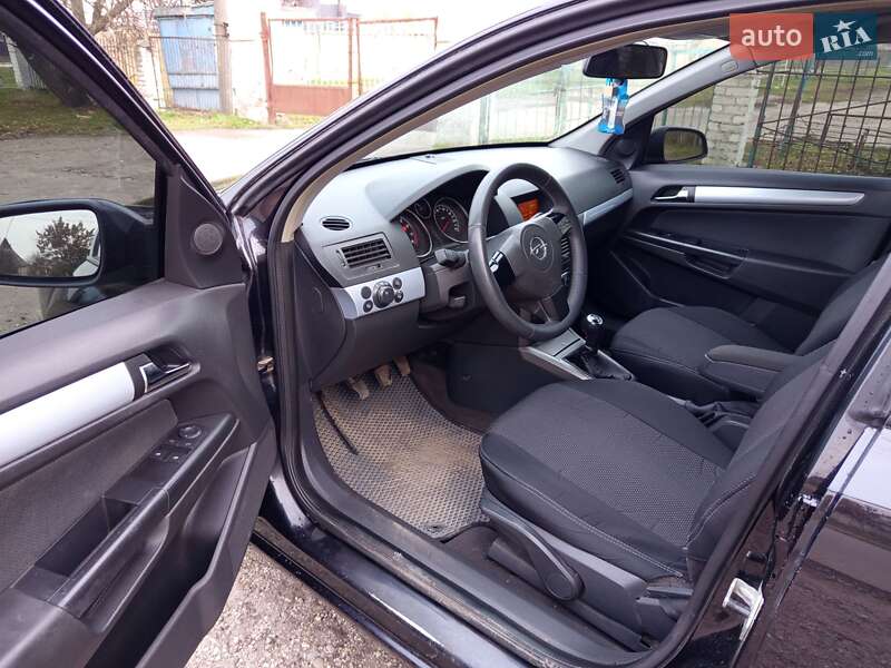 Хетчбек Opel Astra 2004 в Новому Бузі фото 5 Хетчбек Opel Astra 2004 в Новому Бузі