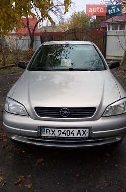 Седан Opel Astra 2008 в Красилове